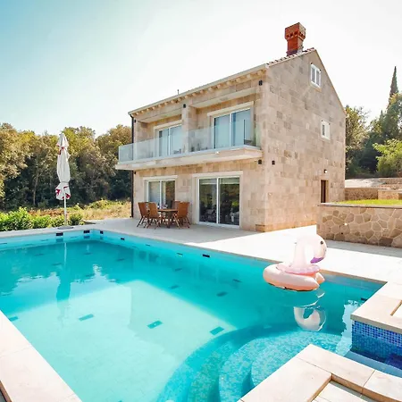 Villa Matanovi Dvori Cilipi Exterior photo