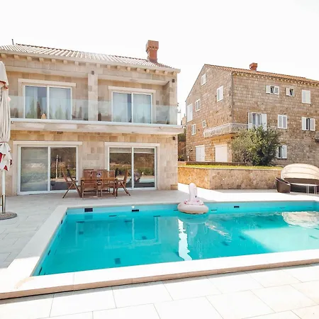 Villa Matanovi Dvori Cilipi Exterior photo