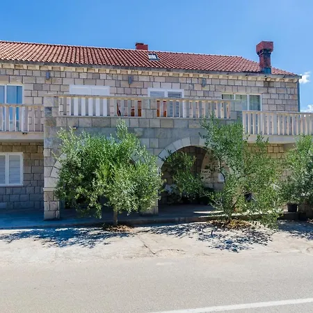 Villa Matanovi Dvori Cilipi Exterior photo